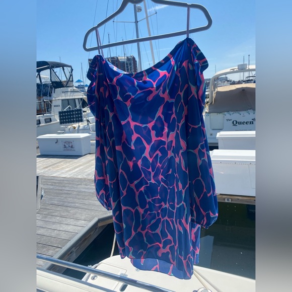 ⚓️Lilly Pulitzer ⚓️off the shoulder dress - Picture 2 of 4